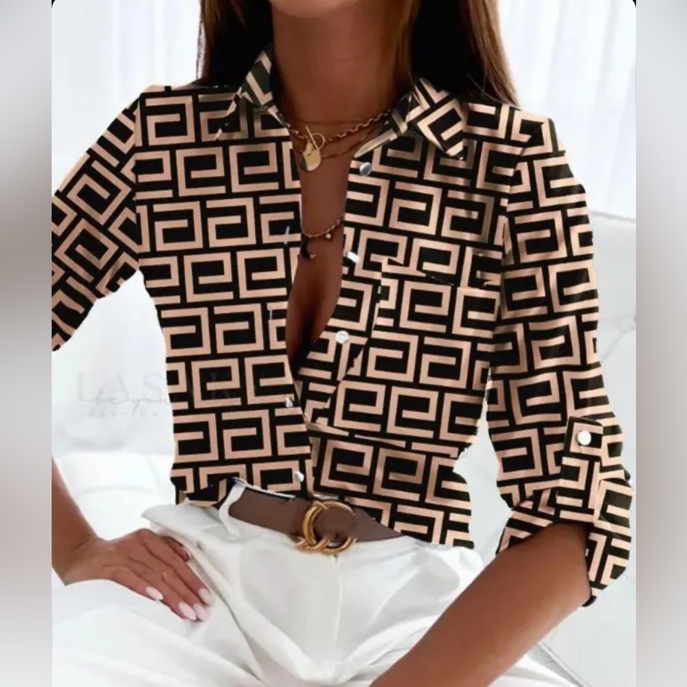Geometric Print Rolled Sleeve Button Down Shirt XL/ XXL